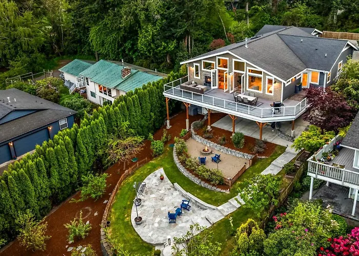 Escape To Gig Harbor'S Most Charming Hideaway