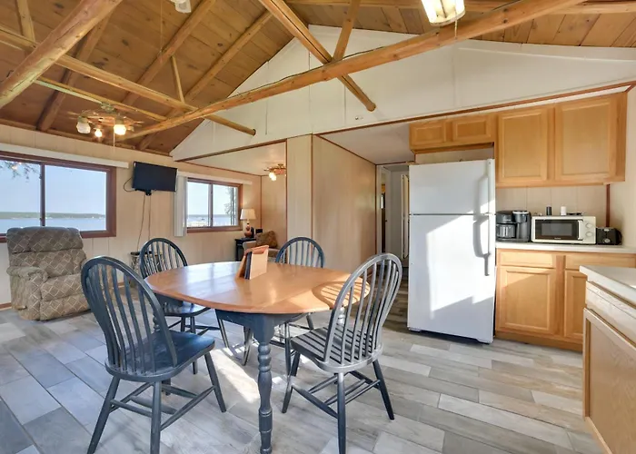 Indian River Fall Escape: Fire Pit & Lake Views