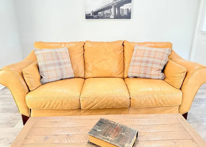 Charming Leesburg Cottage/Walk To Historicdowntown
