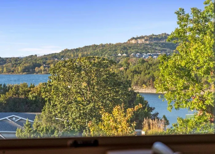B Chillin Retreat On Table Rock Lake