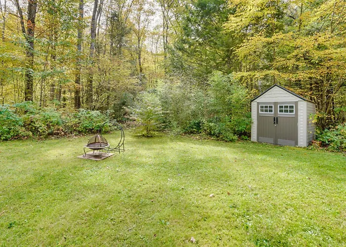 Secluded Family Getaway W/ On-Site Creek In Hawley