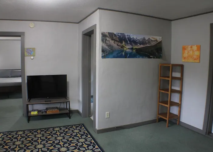 Wp2 Pet Friendly Keweenaw Apt W Ev Charger Onsite