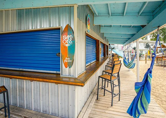 Lakefront Condo W/ Beach Access In Campbellsport!