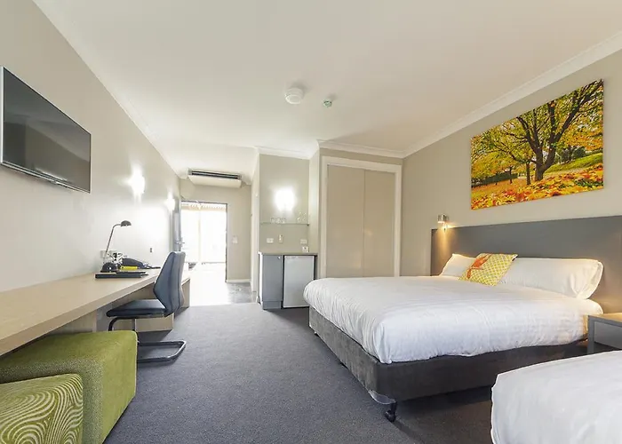 Club Cowra Motel