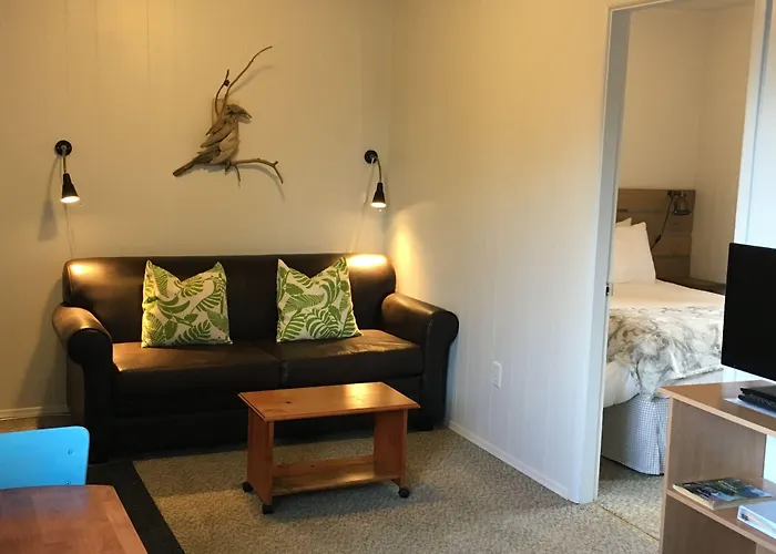 Pinewood Inn