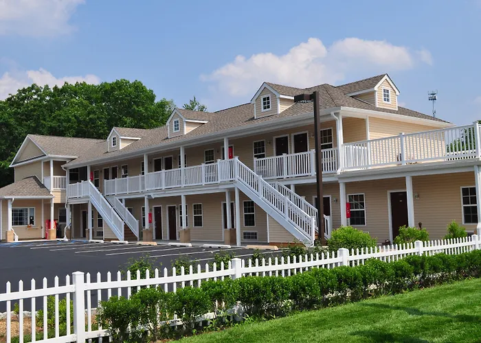 At 9 Motel Near Freehold I-195