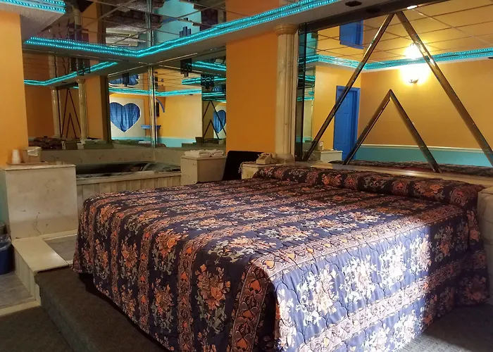 Gallery Holiday Motel