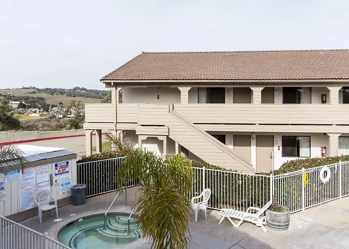 Days Inn By Wyndham Arroyo Grande Pismo Beach