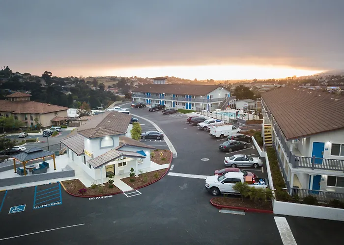 Days Inn By Wyndham Arroyo Grande Pismo Beach