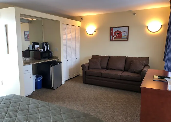 Atlantic Oceanfront Hotel, Wells Beach