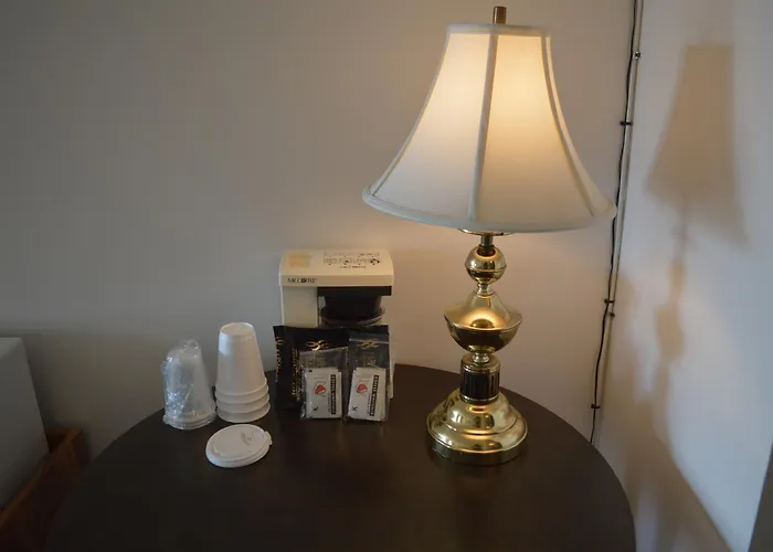 Circle 5 Motel