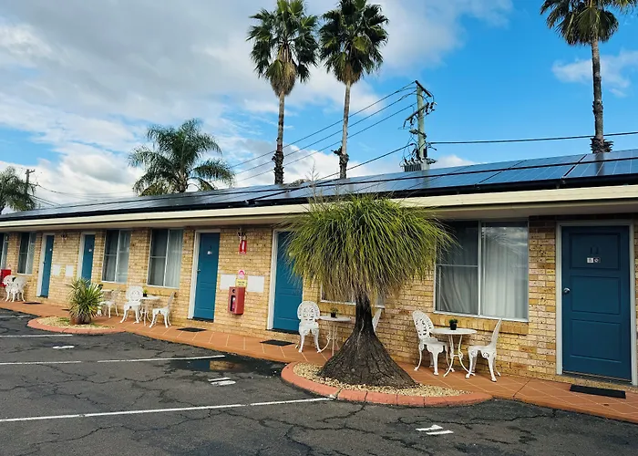Town And Country Motor Inn