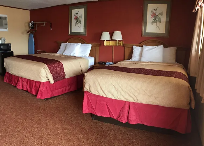 Dequeen Courtyard Inn