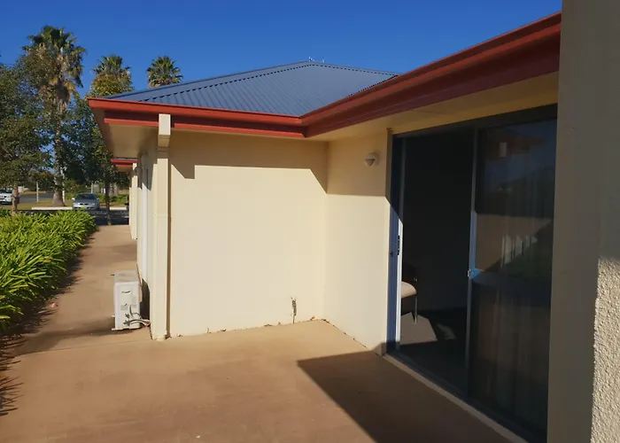 Coro Club Motel