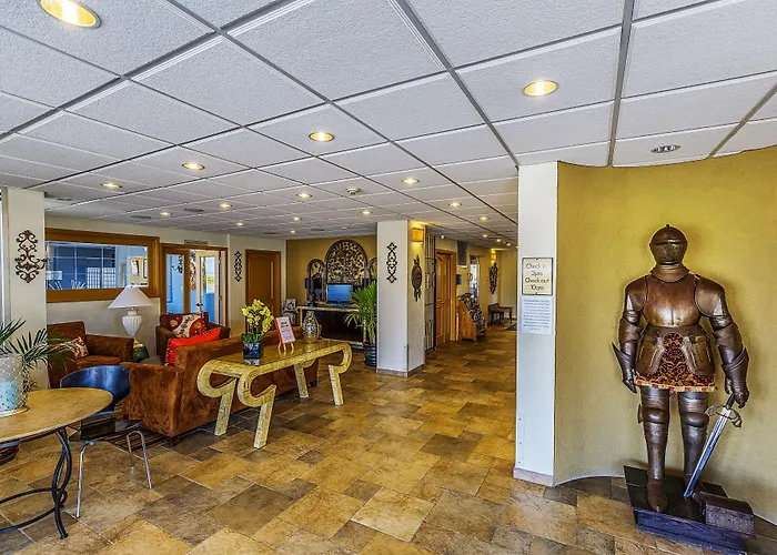 Crusader Oceanfront Resort