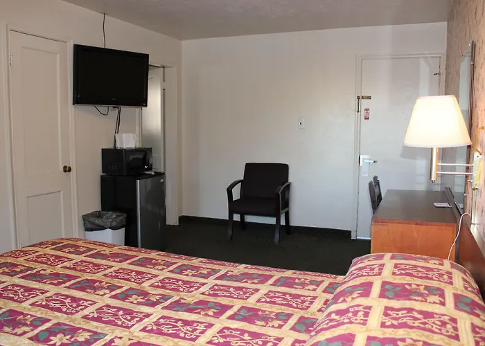Lava Spa Motel & Rv