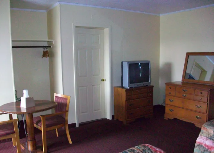Skyland Inn - Bristol