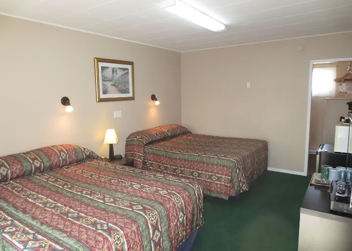 Overlander Motel