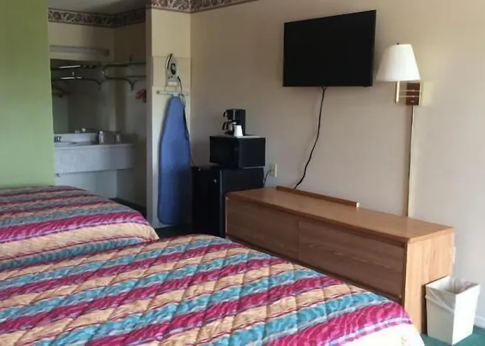Western Motel - Camilla