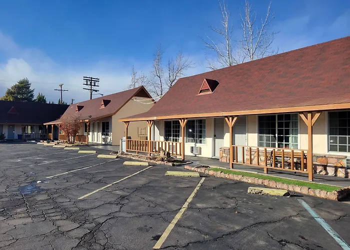 Townhouse Motel