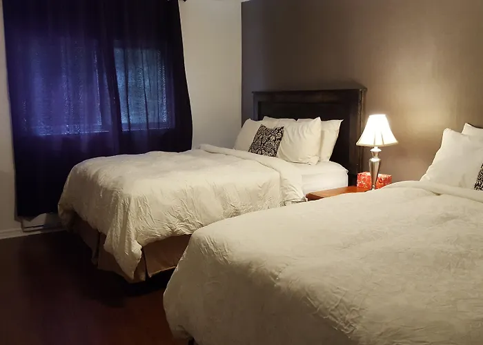 Greenside Motel