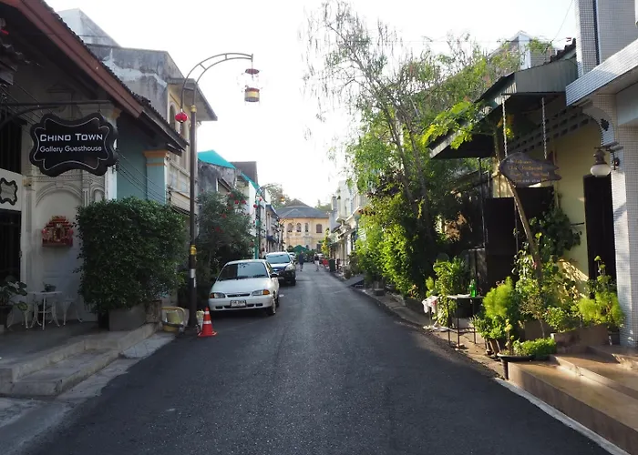 Chino Town Gallery Alley - Sha Plus