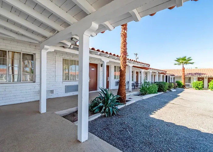 Historic Coronado Motor Hotel By Oyo