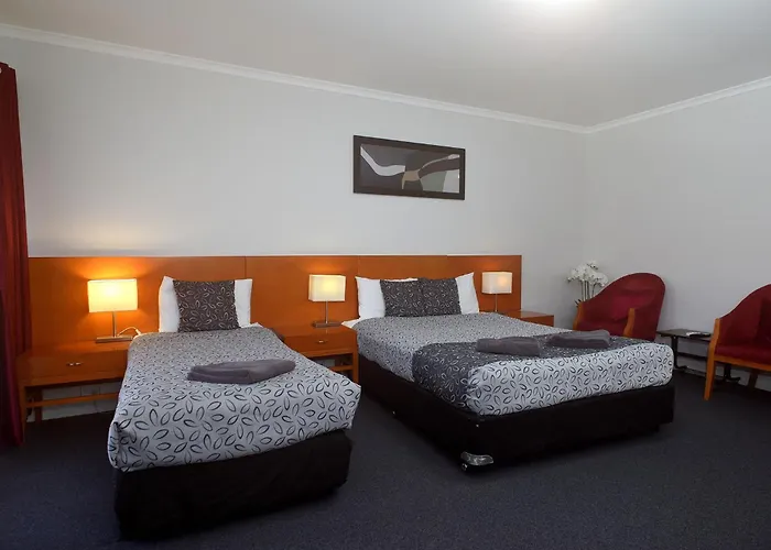 Horsham Mid City Court Motel