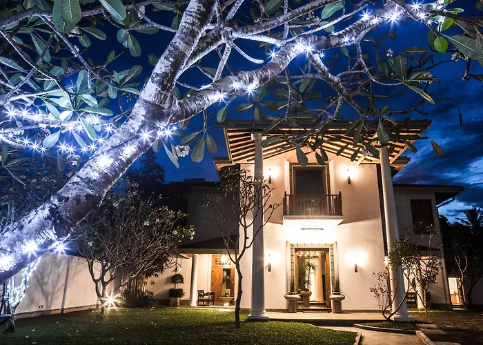 Villa White Queen Resort & Spa