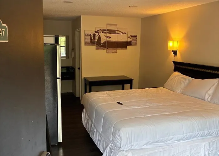 Suite Stay - Talladega