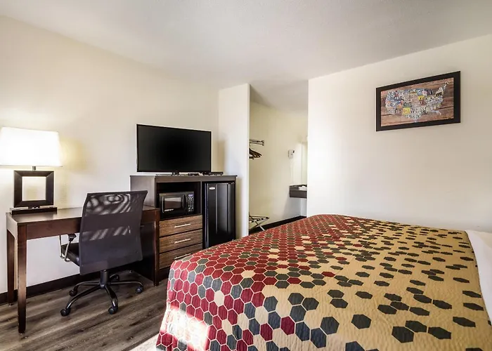 Econo Lodge Glade Springs I-81