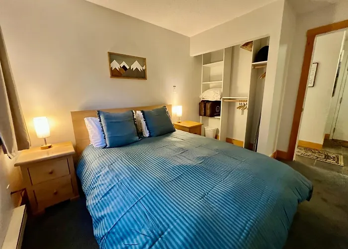 Panorama Mountain Resort - Horsethief Lodge With Fairmont Creek