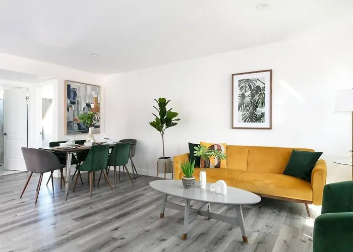 Luxury 3Br Condo Near Americana And Galleria