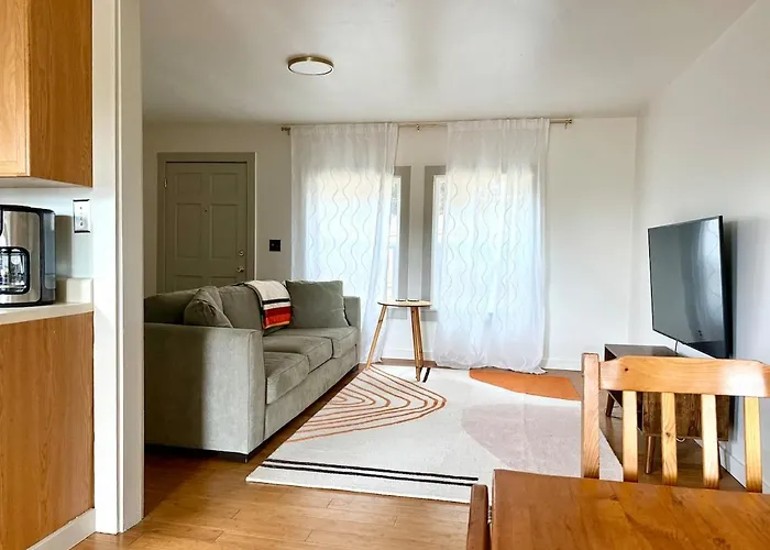 Cozy Coastal By Beaches & Redwoods