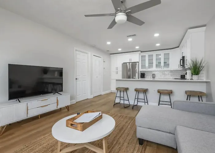Cozy 1Br Condo Family & Pet Friendly