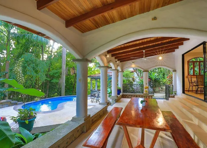 Villa Monos, 2Br Home, 1Br Guest House And Pool