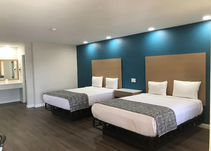 Cali Inn