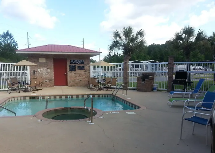 Super 8 By Wyndham Pascagoula