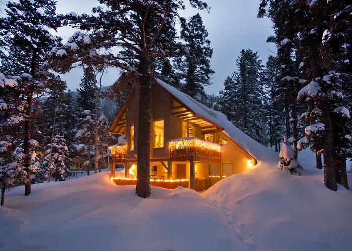 Cottam'S Lodge By Alpine Village Suites