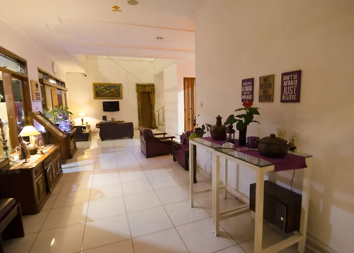 Fora Guest House Taman Lingkar