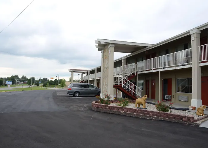 Big Spring Inn Madisonville