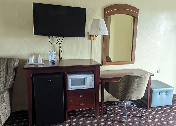Dollar Inn