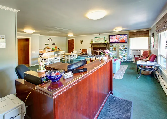 Suites On Main