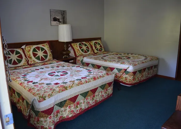 Green Valley Motor Lodge