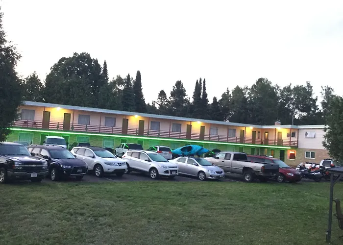 Cedars Motel