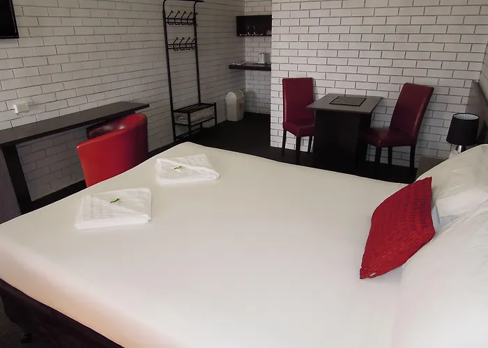 Jackaroo Apartments