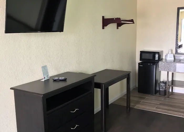 Budget Inn