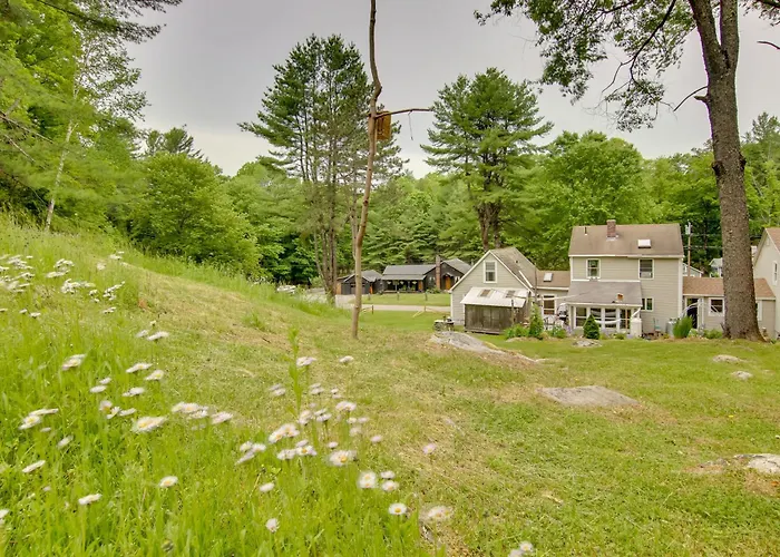 Rustic-Chic Cottage W/ Yard & Grill - Near Hiking!