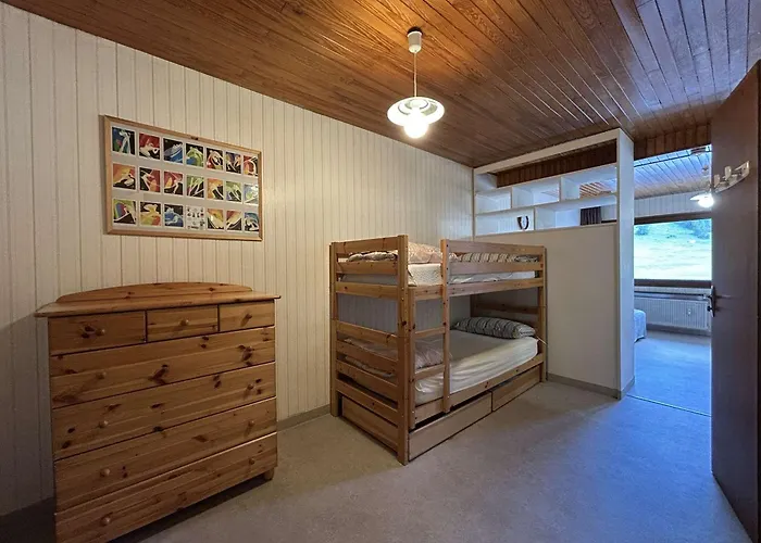 Studio Confortable Pour 4 A Montgenevre Avec Casier A Skis, Proche Commodites.