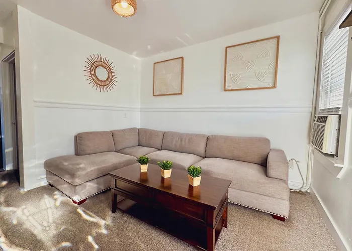 Alwaves Family 3 Bedroom Beach Apartment
